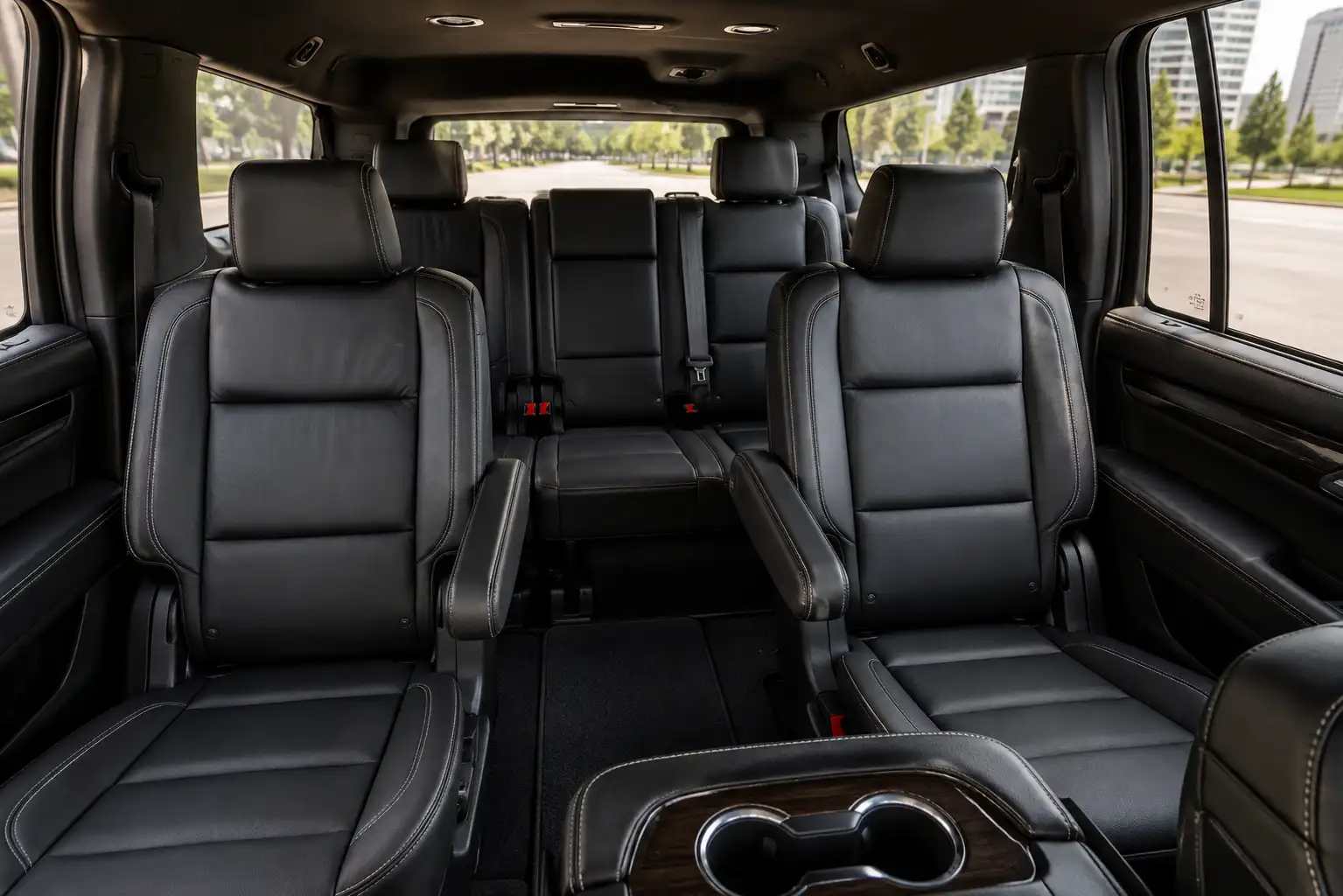 Chevrolet Suburban Interior - Leather Seating for 6 Passengers Indianapolis